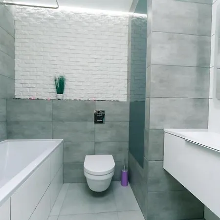 Апартаменти Метро Вирлиця Kyiv Exterior photo