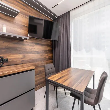 Апартаменти Метро Вирлиця Kyiv Exterior photo