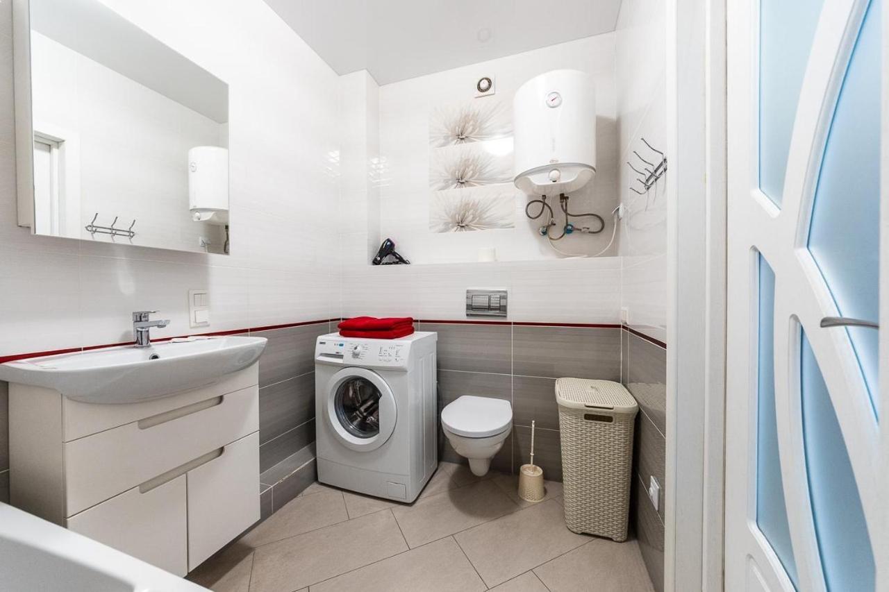 метро вирлиця Apartment *