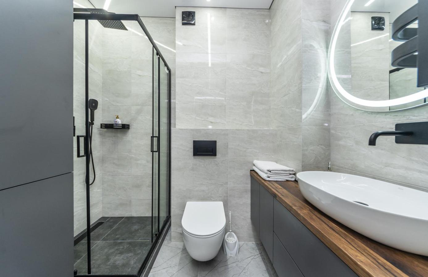 метро вирлиця Apartment